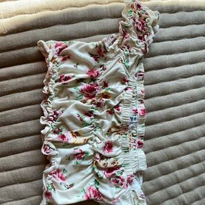 Floral Crop Top 🌸💗